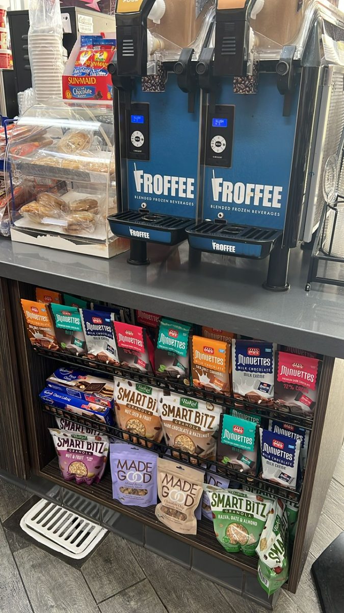 KOSHER FOOD ON THE WAY TO PALM SPRINGS?